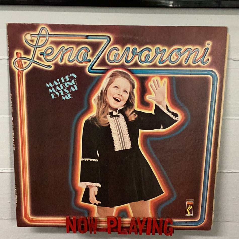 Lena Zavaroni - Ma! He's Making Eyes At Me