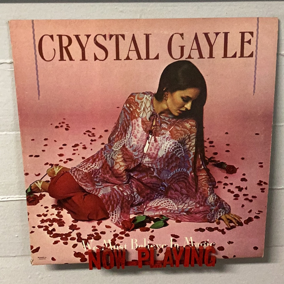 Crystal Gayle - We Must Believe In Magic